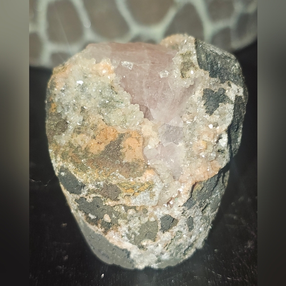 Moldy Raspberry Red Calcite - Picture 11 of 11